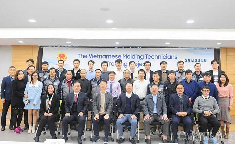 Tổng kết chương trình đào tạo chuyên gia ngành khuôn mẫu tại Hàn Quốc