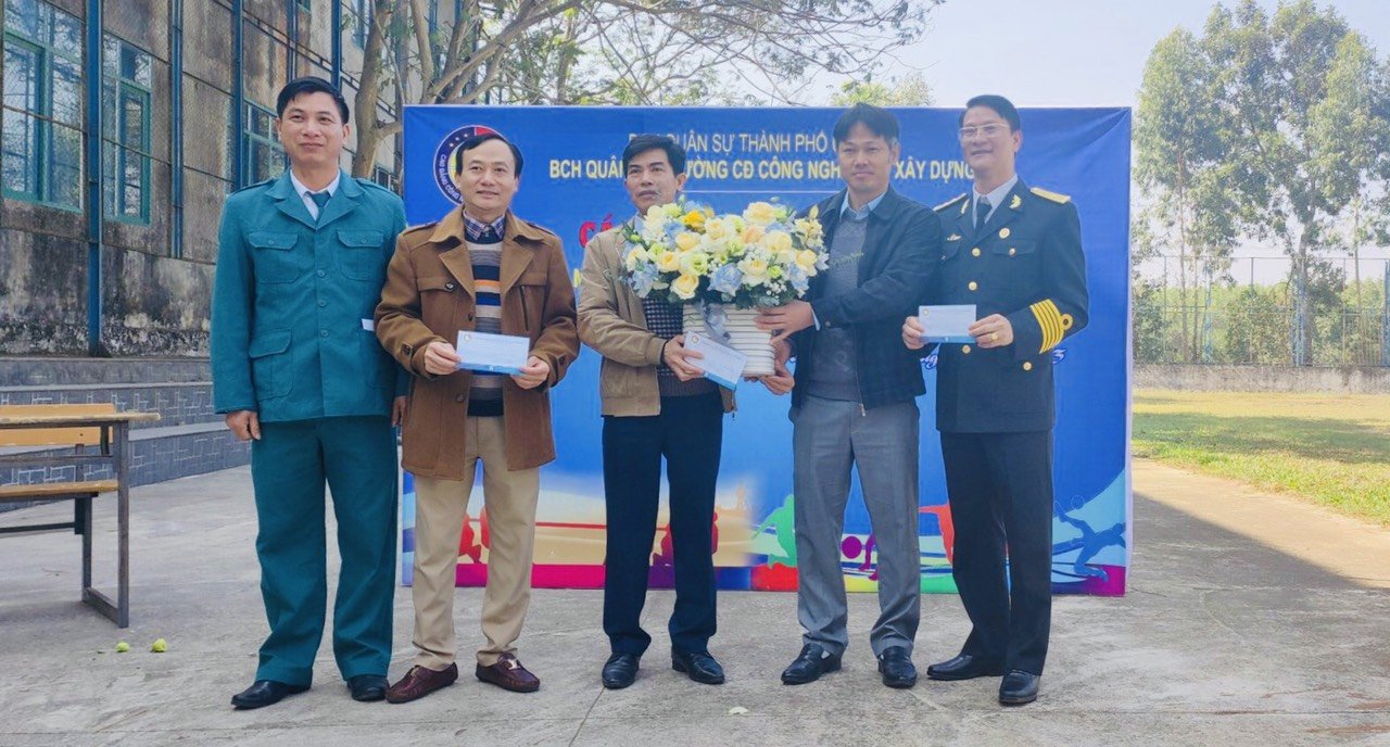 Trường Cao đẳng Công nghiệp và Xây dựng kỷ niệm ngày hội Quốc phòng toàn dân và ngày Thành lập Quân đội nhân dân Việt Nam