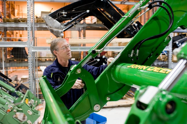 Cơ cấu chuyển dịch các ngành sản xuất công nghiệp chế biến, chế tạo của Thụy Điển thuận lợi cho Việt Nam